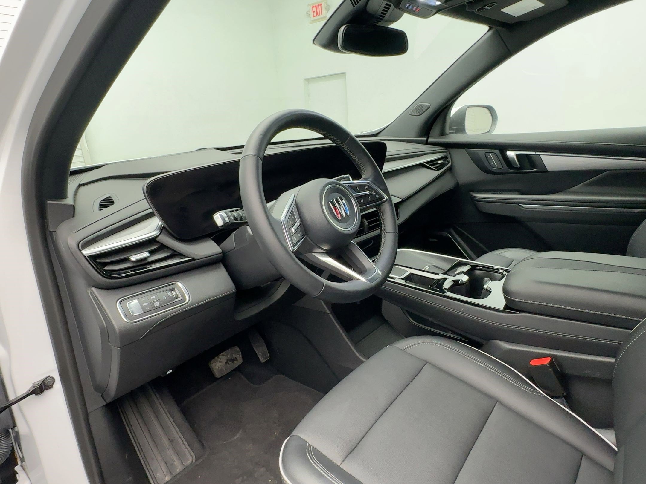 Certified 2025 Buick Enclave Preferred image 4