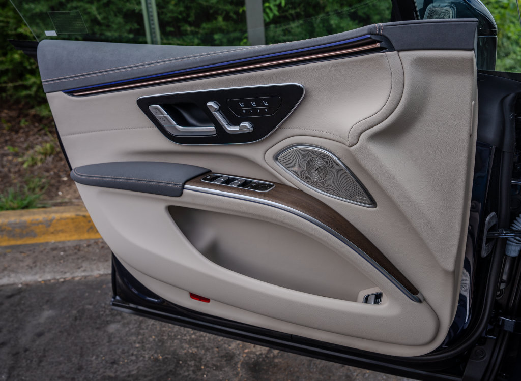 Used 2024 Mercedes-Benz EQS 450+ Sedan image 15