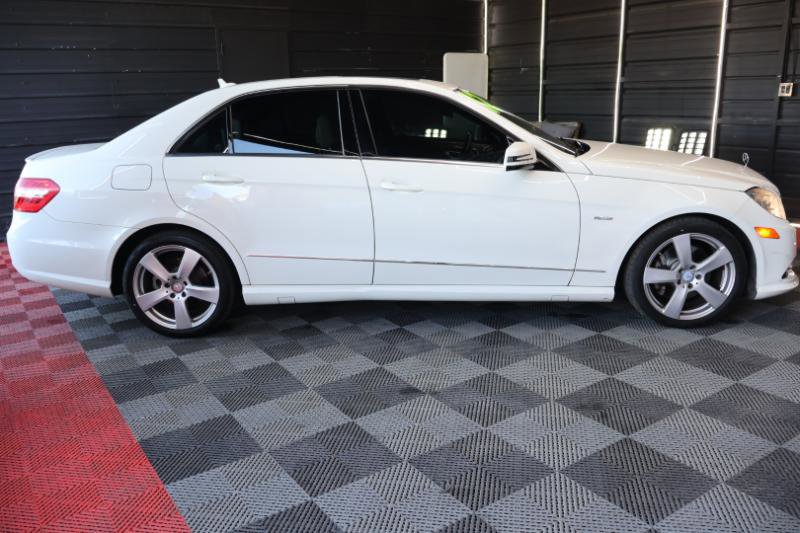 Used 2012 Mercedes-Benz E 350 4MATIC Sedan image 8