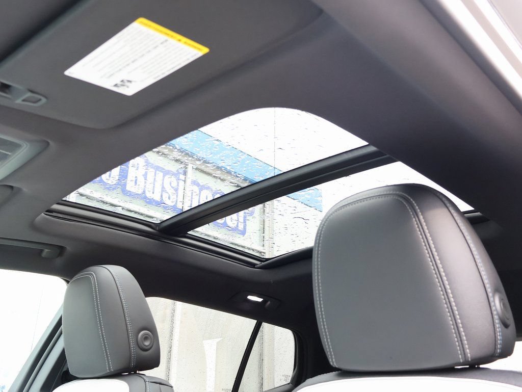 New 2026 Chevrolet Equinox EV LT w/ Convenience Package II FWD image 21