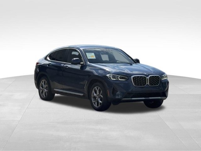 Certified 2025 BMW X4 xDrive30i AWD/4WD image 11