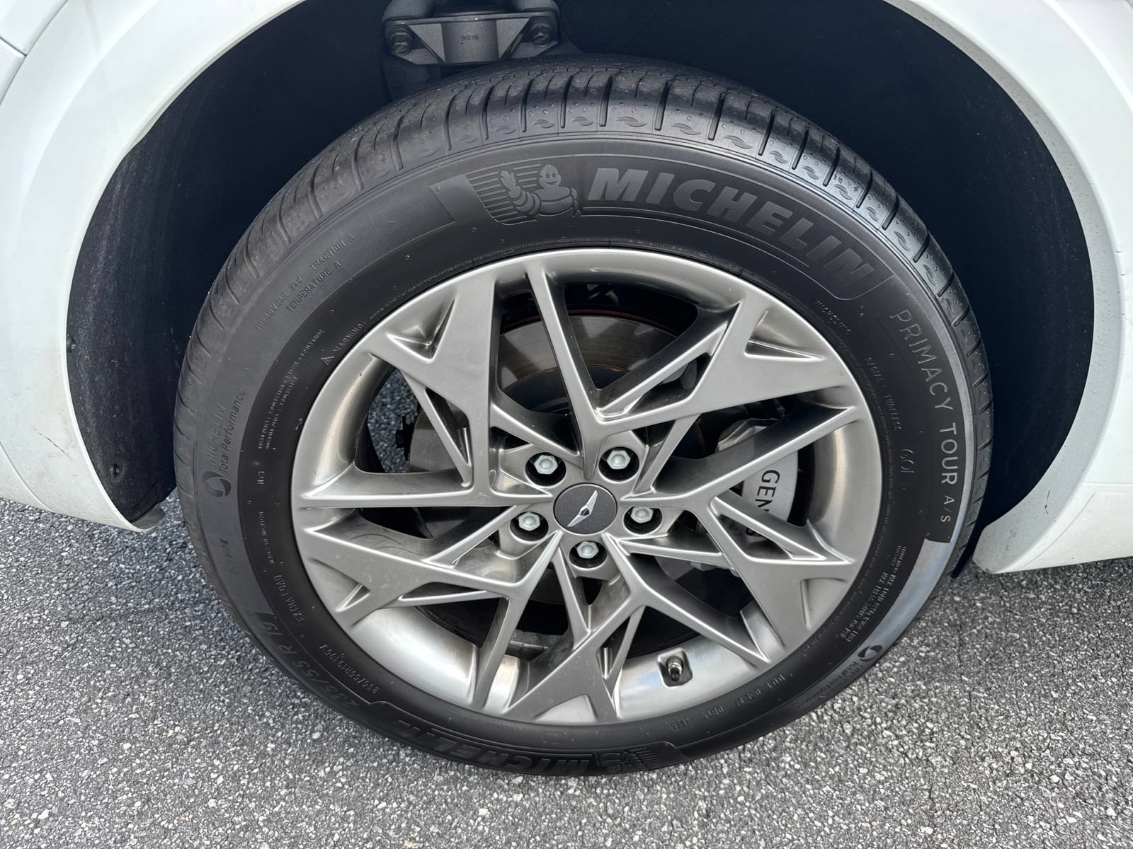 Used 2025 Genesis GV70 2.5T w/ Advanced Package AWD/4WD image 9