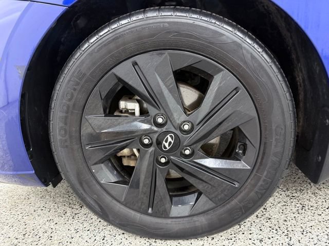 Used 2023 Hyundai Elantra SEL FWD image 10