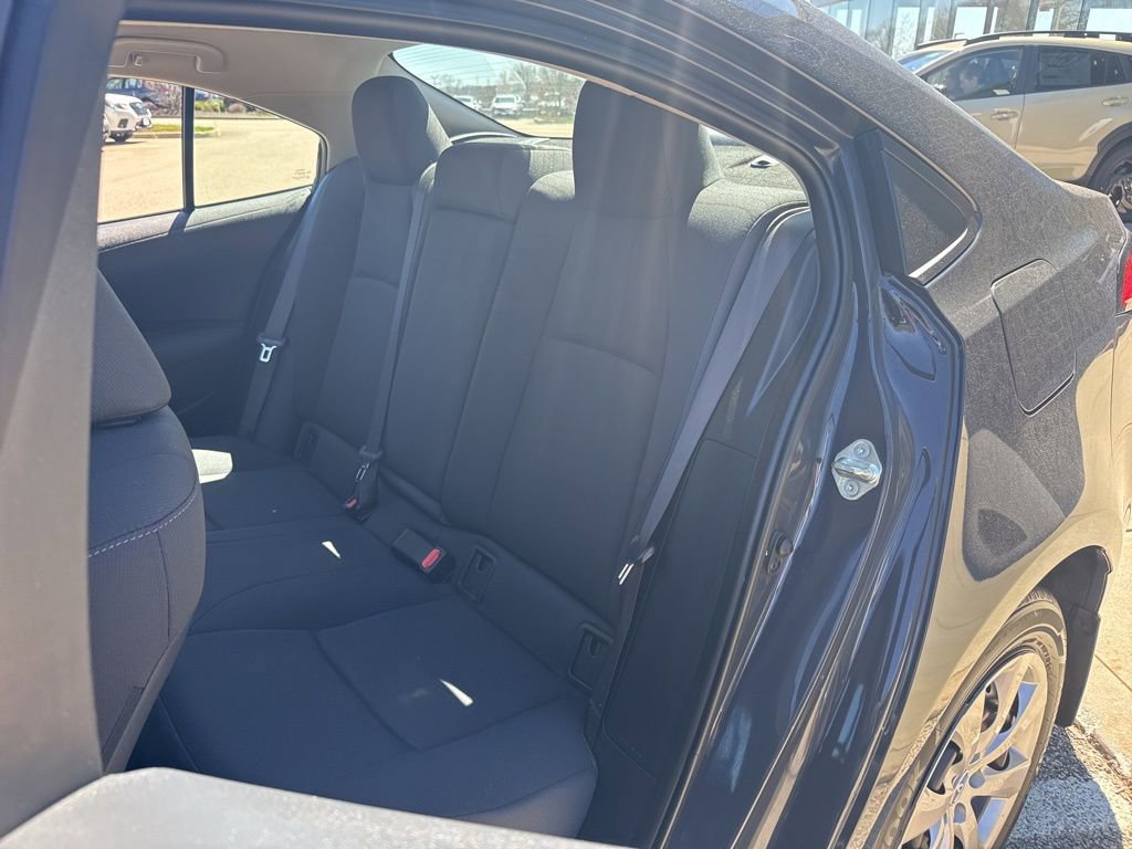 Used 2023 Toyota Corolla LE image 21