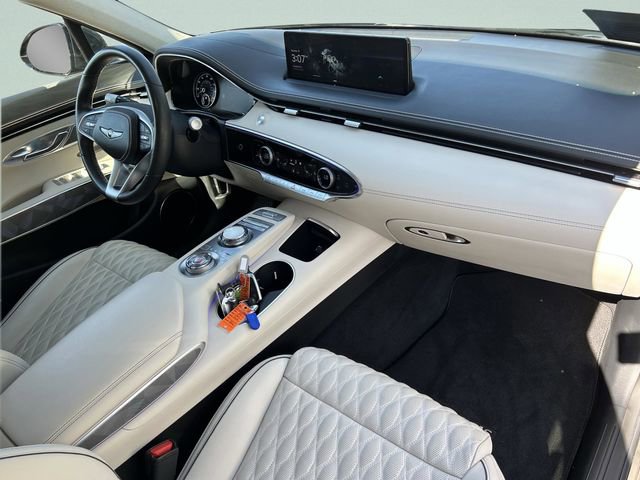 Used 2025 Genesis GV70 3.5T Sport w/ Sport Advanced Package image 17