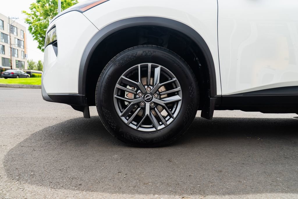 Certified 2025 Nissan Rogue S image 7