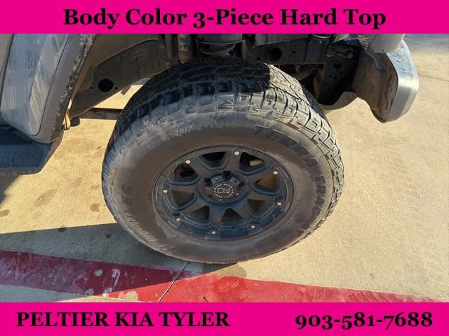 Used 2020 Jeep Wrangler Unlimited Sahara image 14