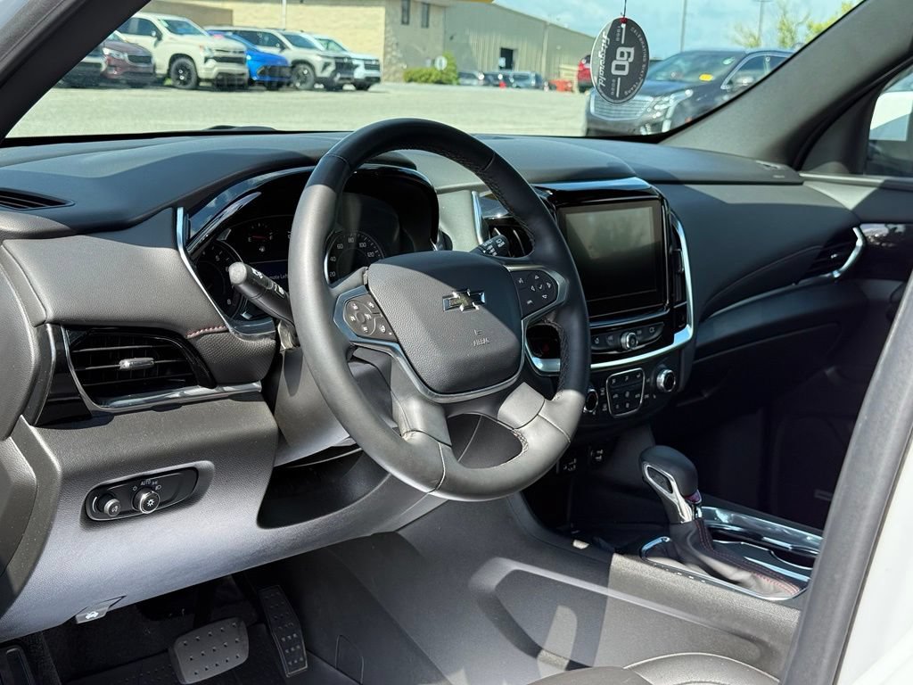 Used 2023 Chevrolet Traverse RS w/ LPO, Floor Liner Package AWD/4WD image 56