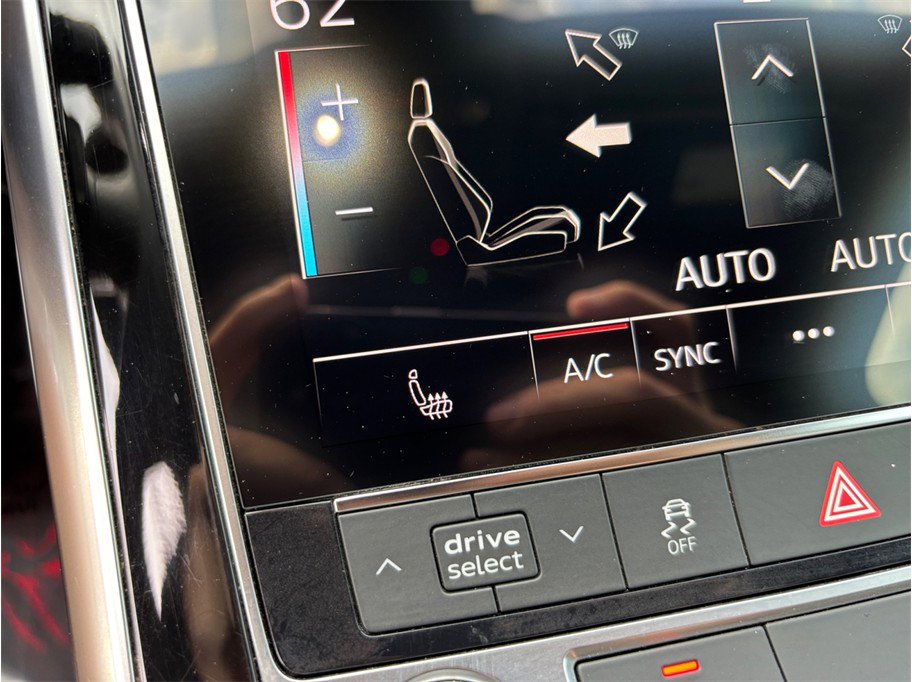 Used 2020 Audi Q7 2.0T Premium w/ Convenience Package AWD/4WD image 33