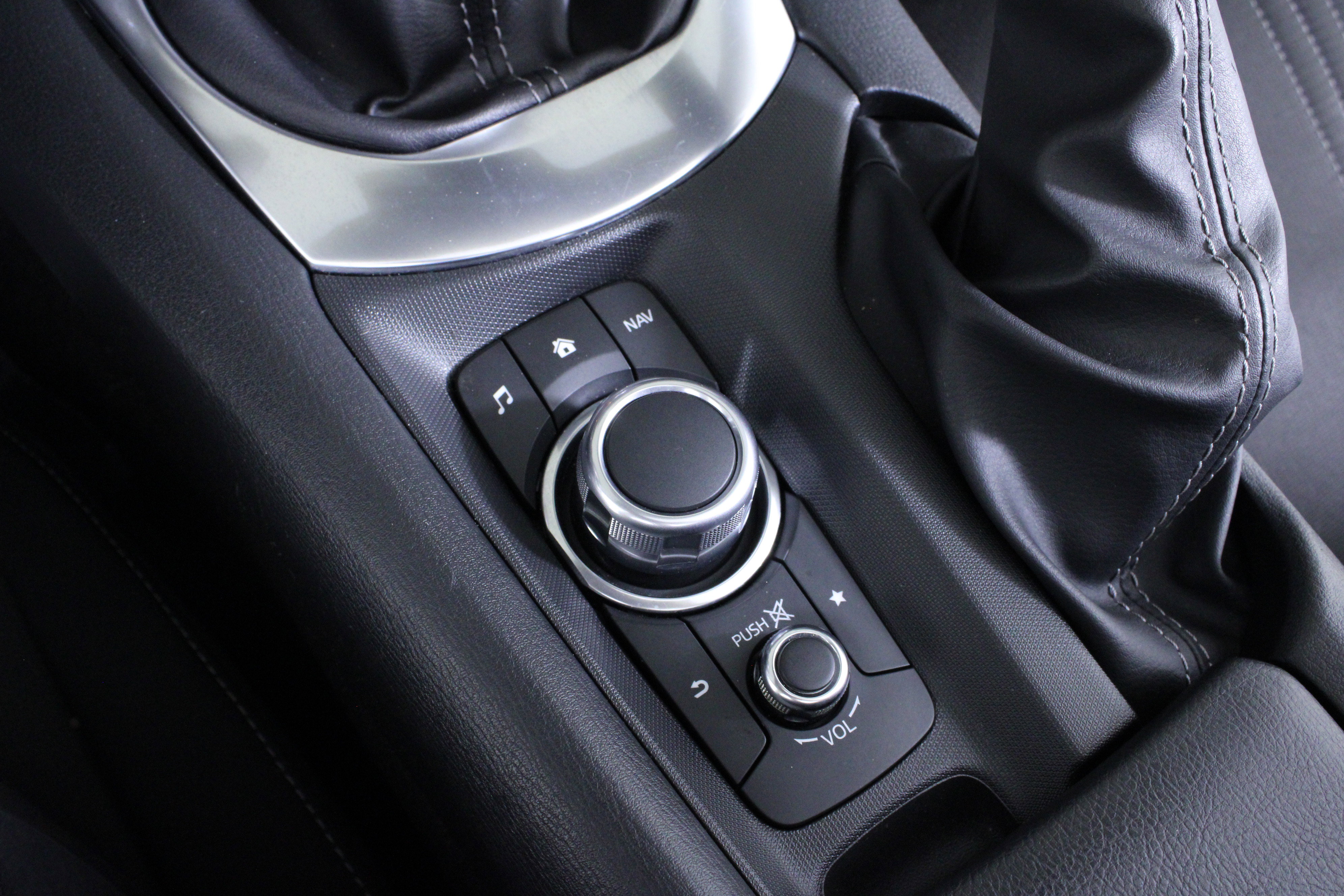 Used 2021 MAZDA MX-5 Miata RF Club image 32