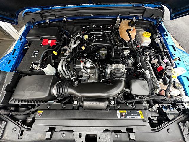 Used 2022 Jeep Wrangler Unlimited Sahara w/ Cold Weather Group image 12