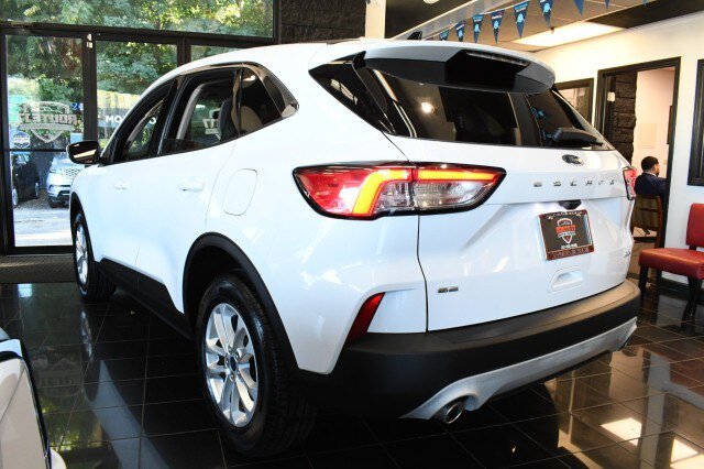 Used 2020 Ford Escape SE AWD/4WD image 9