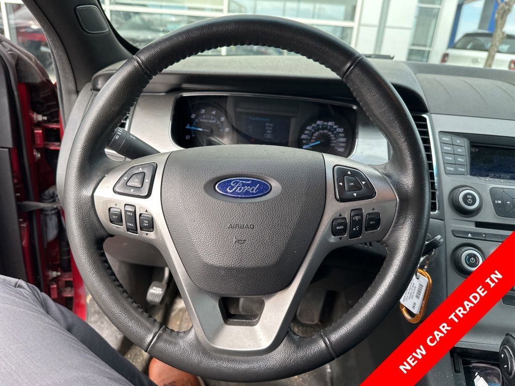 Used 2016 Ford Taurus SEL image 10