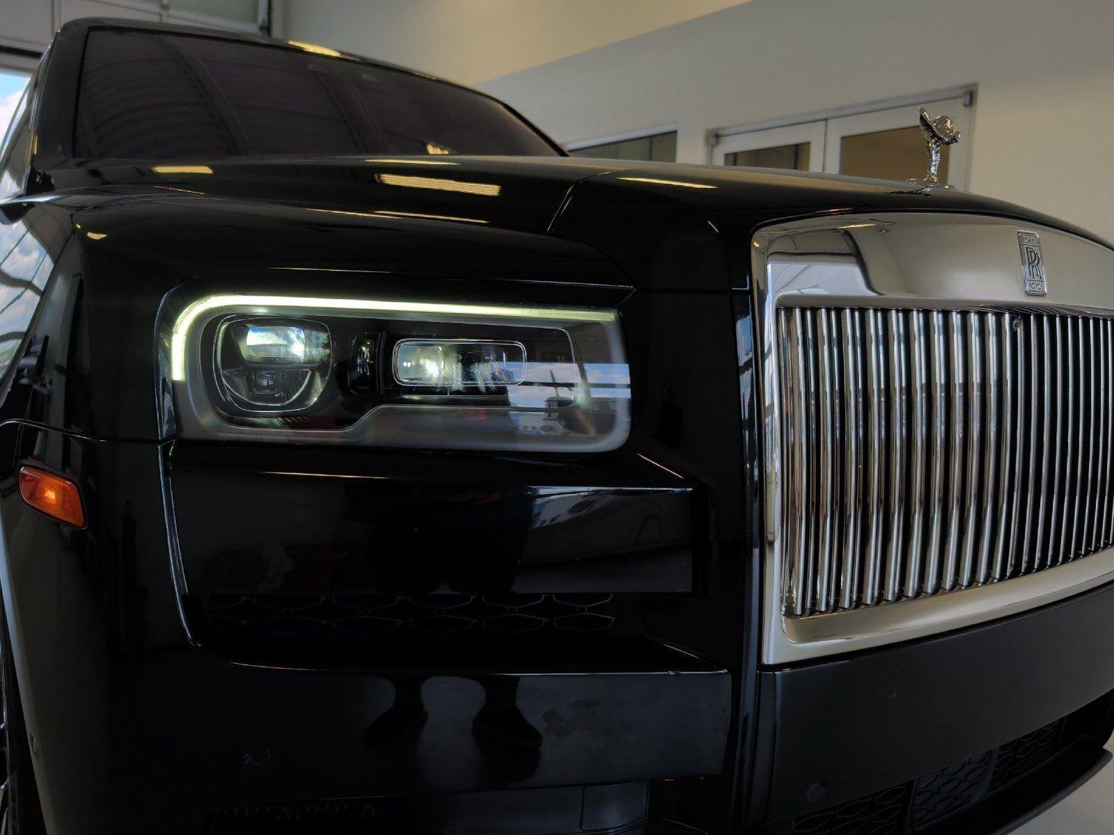 Used 2021 Rolls-Royce Cullinan AWD/4WD image 11