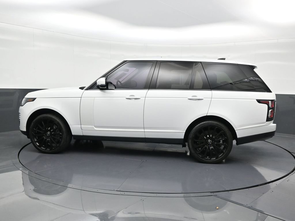 Used 2020 Land Rover Range Rover HSE image 2