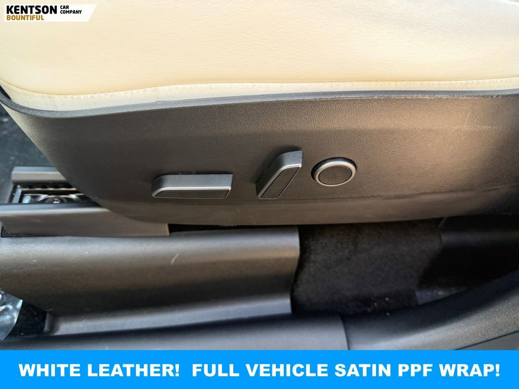 Used 2022 Tesla Model Y Performance image 28