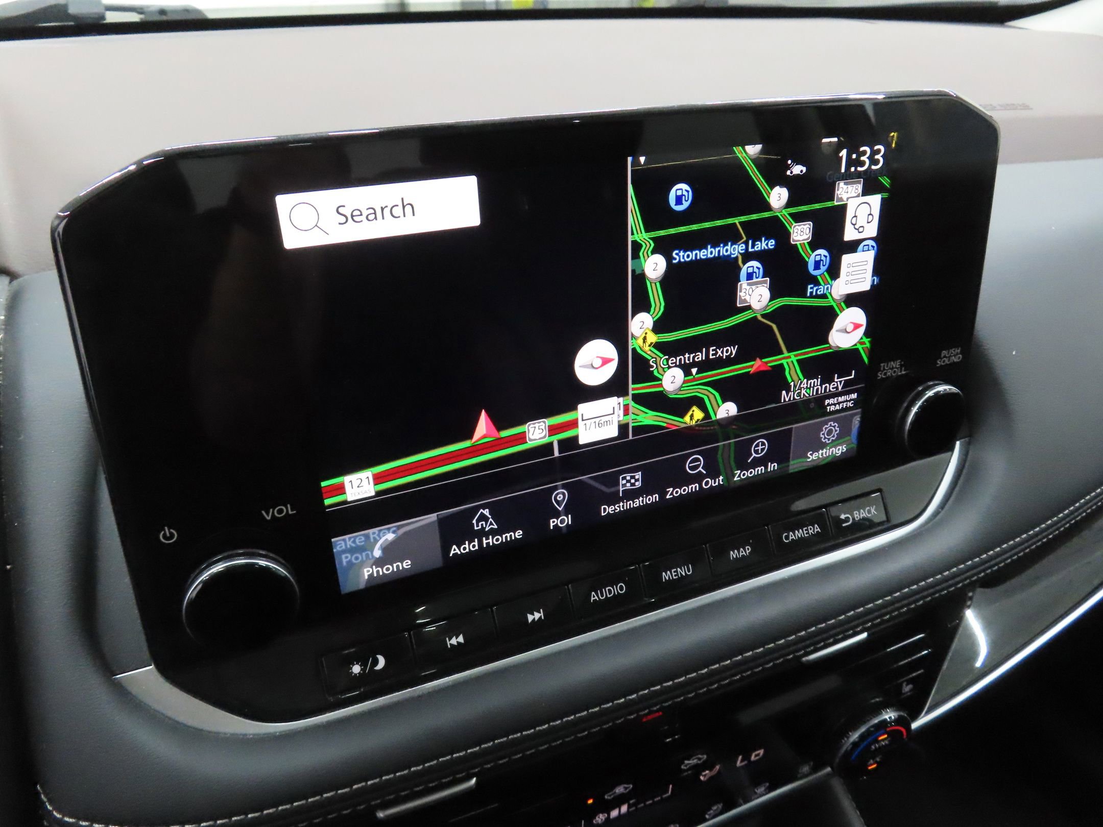 Used 2023 Nissan Rogue SL w/ SL Premium Package image 18