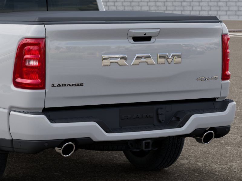 New 2026 RAM 1500 Laramie AWD/4WD image 13