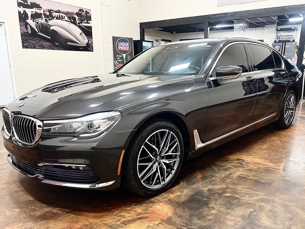 Used 2016 BMW 740i RWD image 46