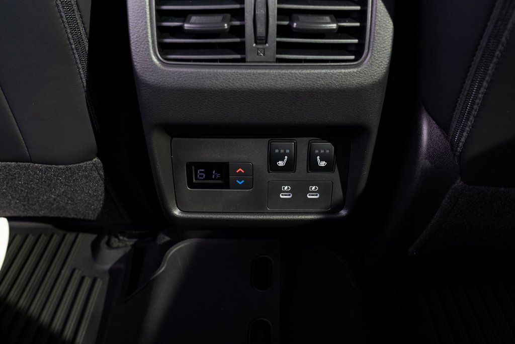 New 2026 Nissan Rogue Platinum image 8