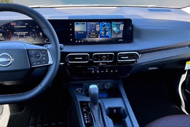 New 2027 Nissan Sentra SR w/ Floor Mat Package FWD image 6