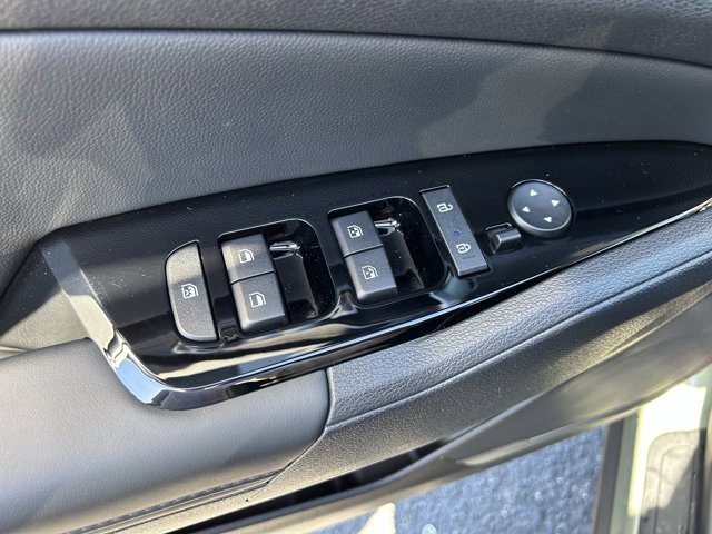 Used 2025 Kia Sportage X-Line image 19