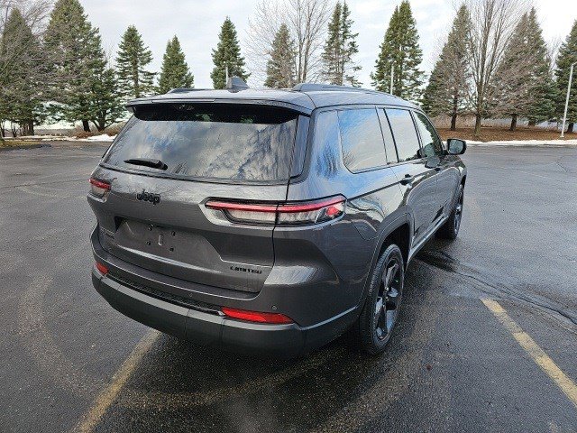 Used 2023 Jeep Grand Cherokee L Limited w/ Luxury Tech Group II image 6