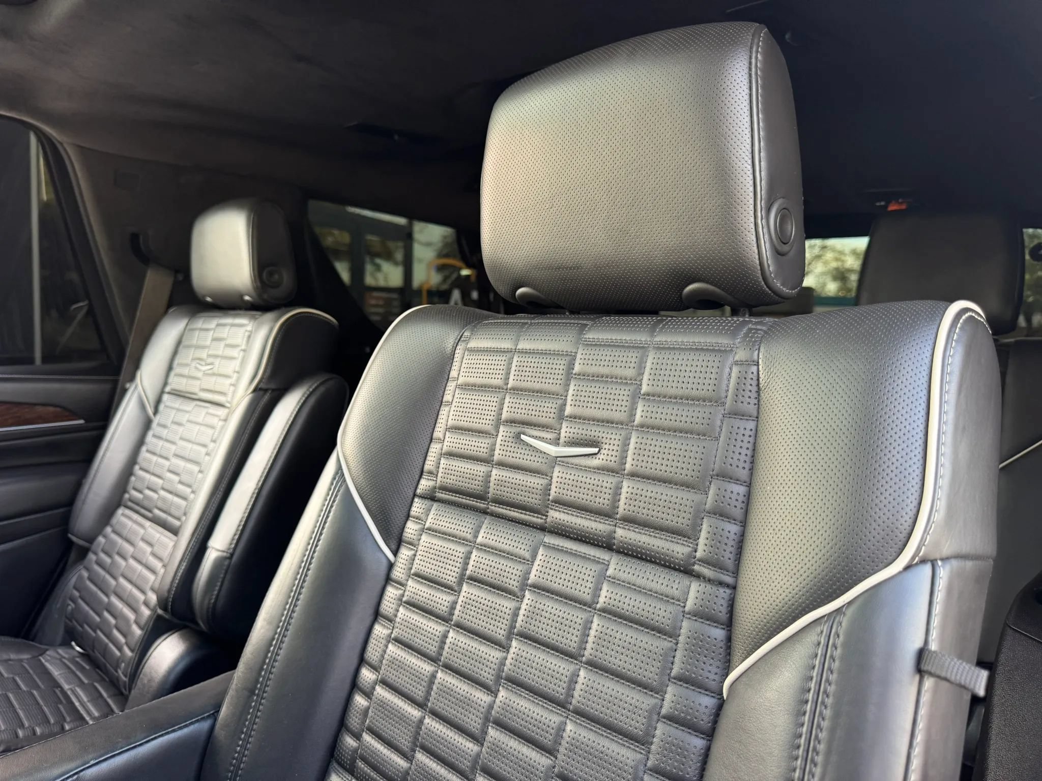 Used 2021 Cadillac Escalade Sport Platinum AWD/4WD image 30