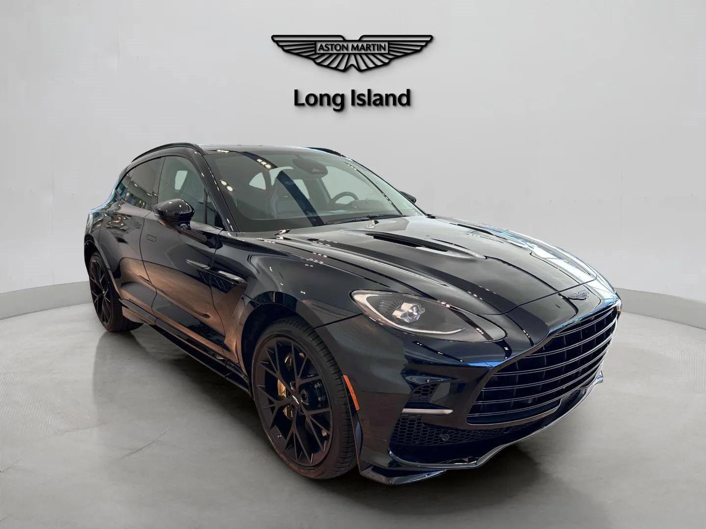 New 2025 Aston Martin DBX 707 image 3
