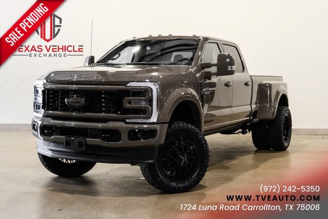 Used 2026 Ford F450 Platinum w/ Platinum Plus Package AWD/4WD image 1