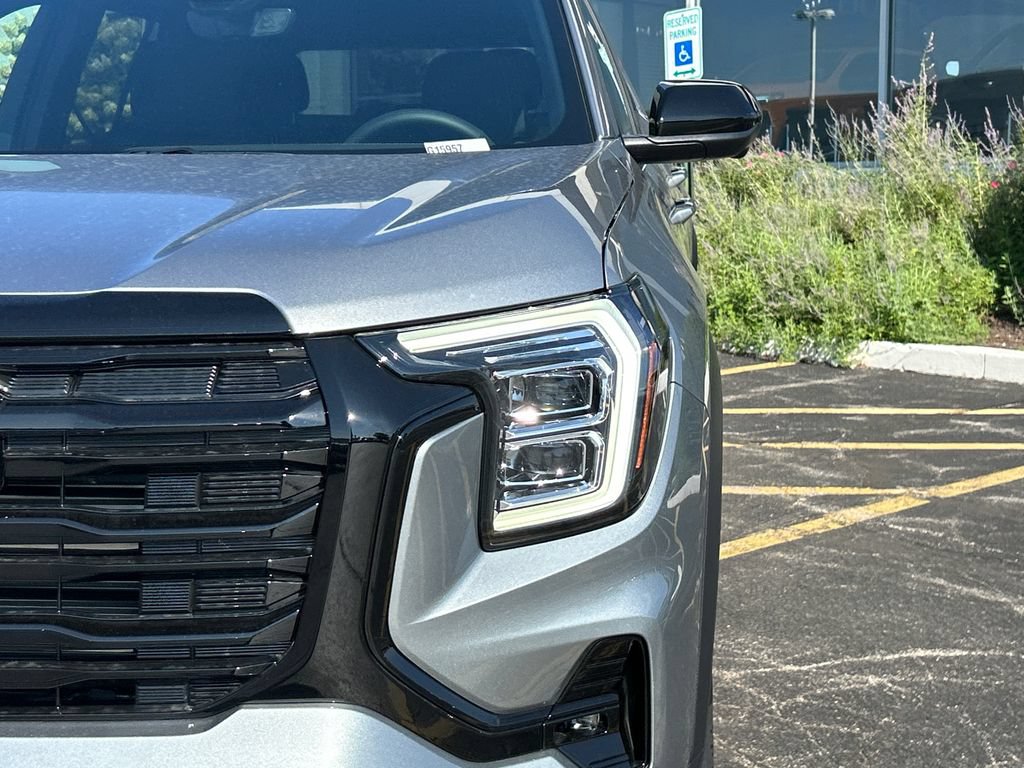 New 2027 GMC Terrain Elevation w/ Black Edition AWD/4WD image 12
