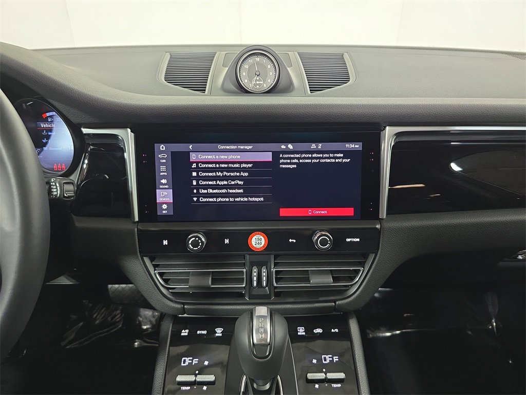 Used 2025 Porsche Macan image 16