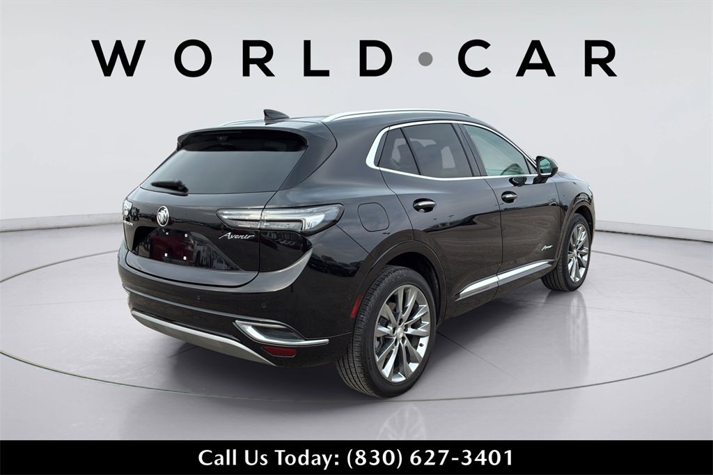 Used 2021 Buick Envision Avenir w/ Technology Package II image 17