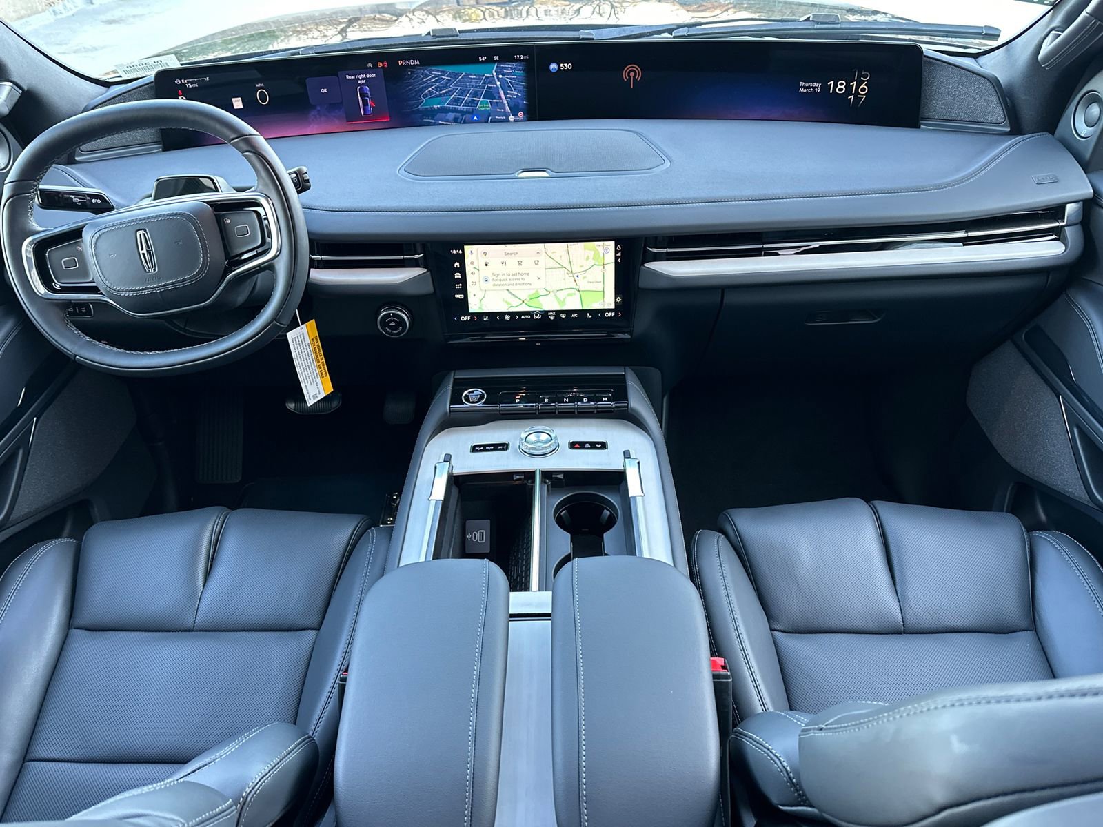 New 2026 Lincoln Navigator Reserve AWD/4WD image 19