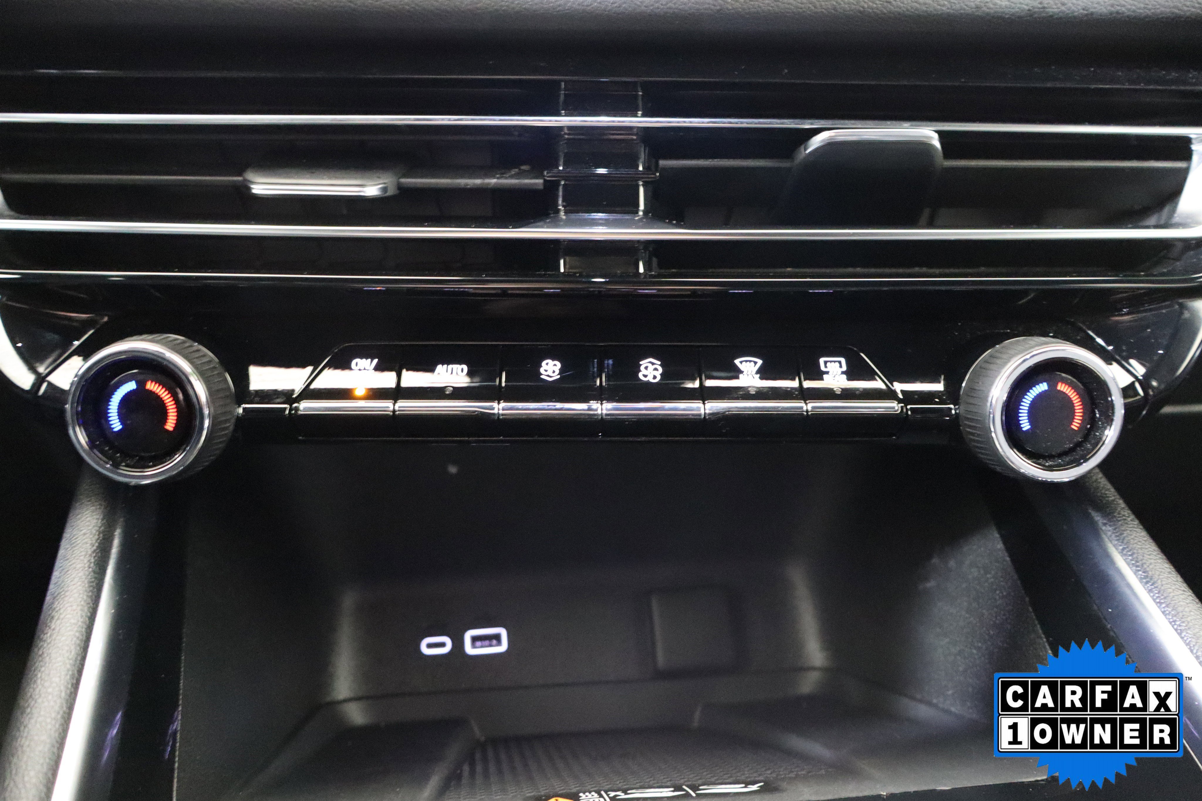 Used 2025 Chevrolet Traverse LT image 25