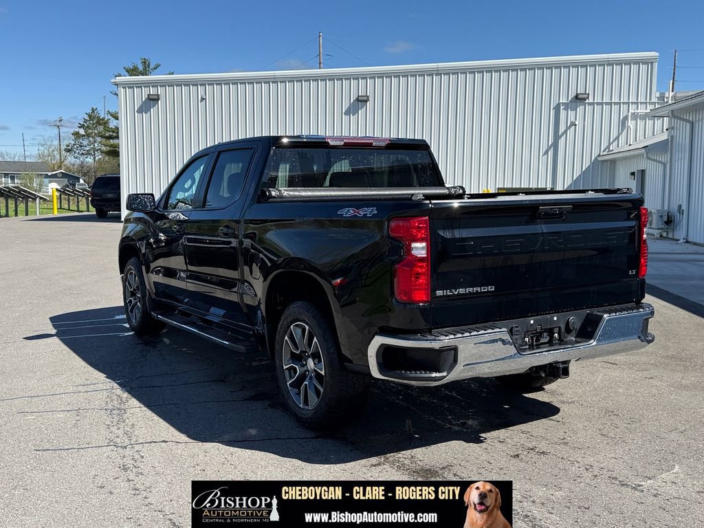 Used 2023 Chevrolet Silverado 1500 LT AWD/4WD image 13