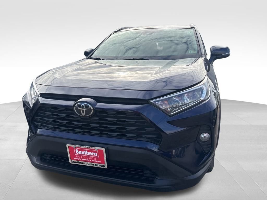Used 2020 Toyota RAV4 XLE image 5