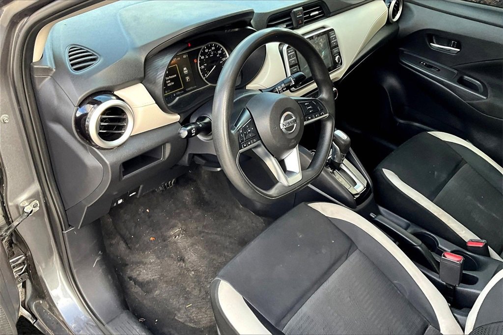 Used 2021 Nissan Versa SV image 12