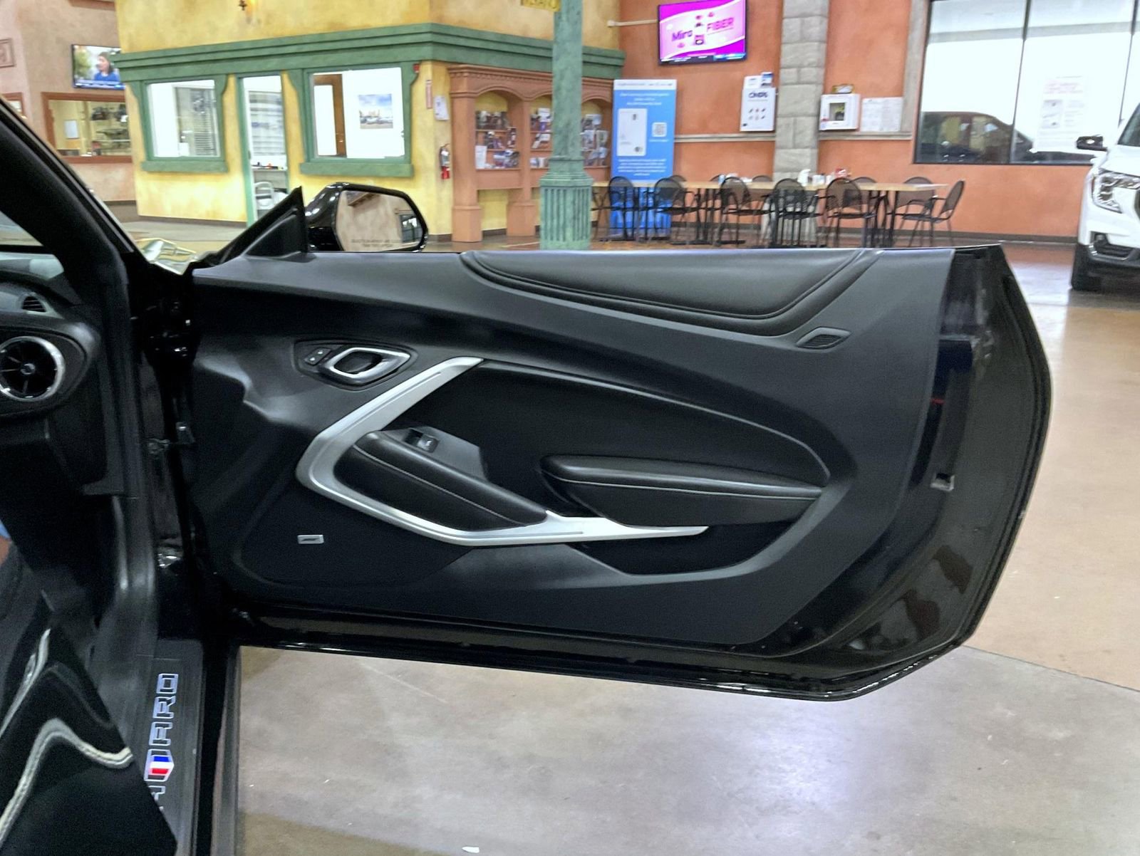 Used 2018 Chevrolet Camaro SS image 16