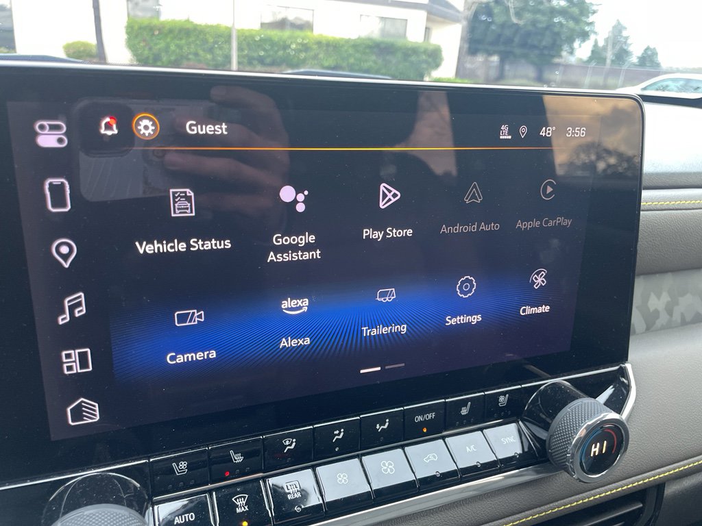 Used 2024 Chevrolet Colorado ZR2 w/ ZR2 Convenience Package III image 32