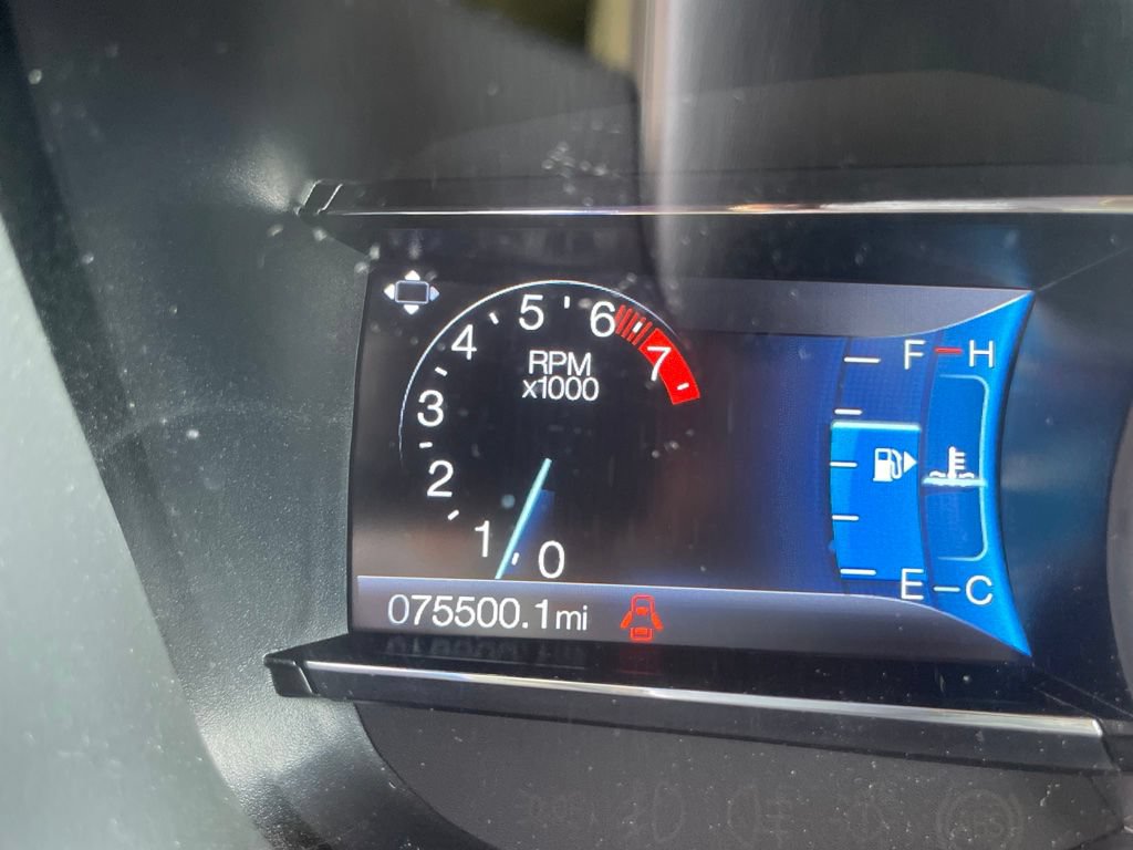 Used 2019 Ford Explorer Limited w/ Class III Trailer Tow Package FWD image 13