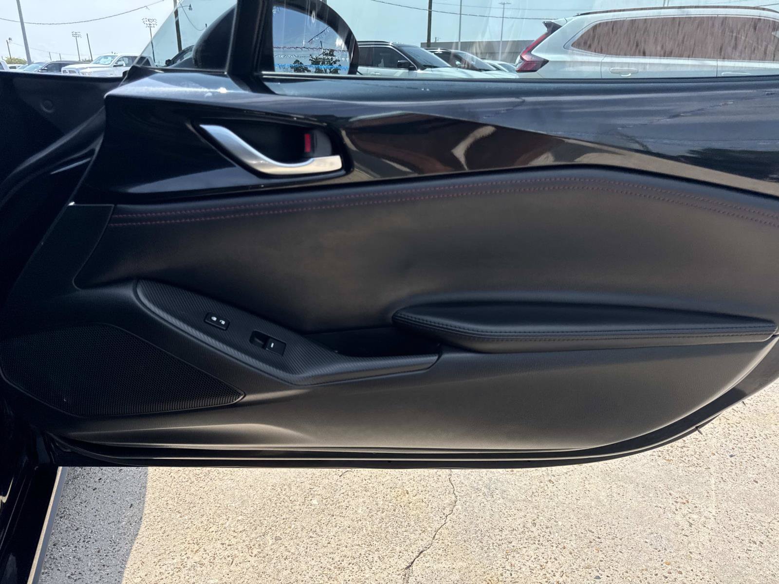 Used 2016 MAZDA MX-5 Miata Club RWD image 12
