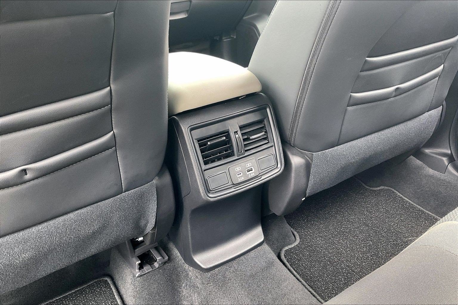 Used 2026 Subaru Forester Premium AWD/4WD image 24