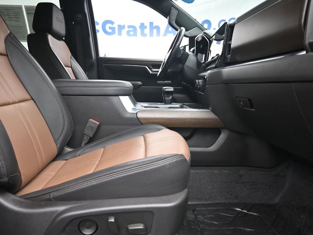 Used 2023 Chevrolet Silverado 1500 High Country image 7