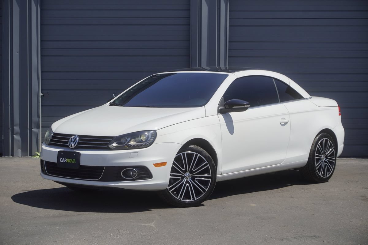 Used 2013 Volkswagen Eos FWD image 2
