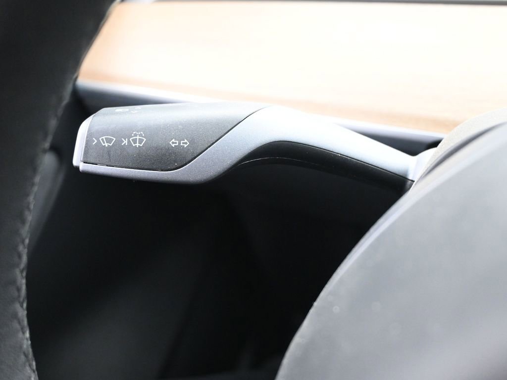 Used 2021 Tesla Model 3 Standard Range Plus RWD image 21