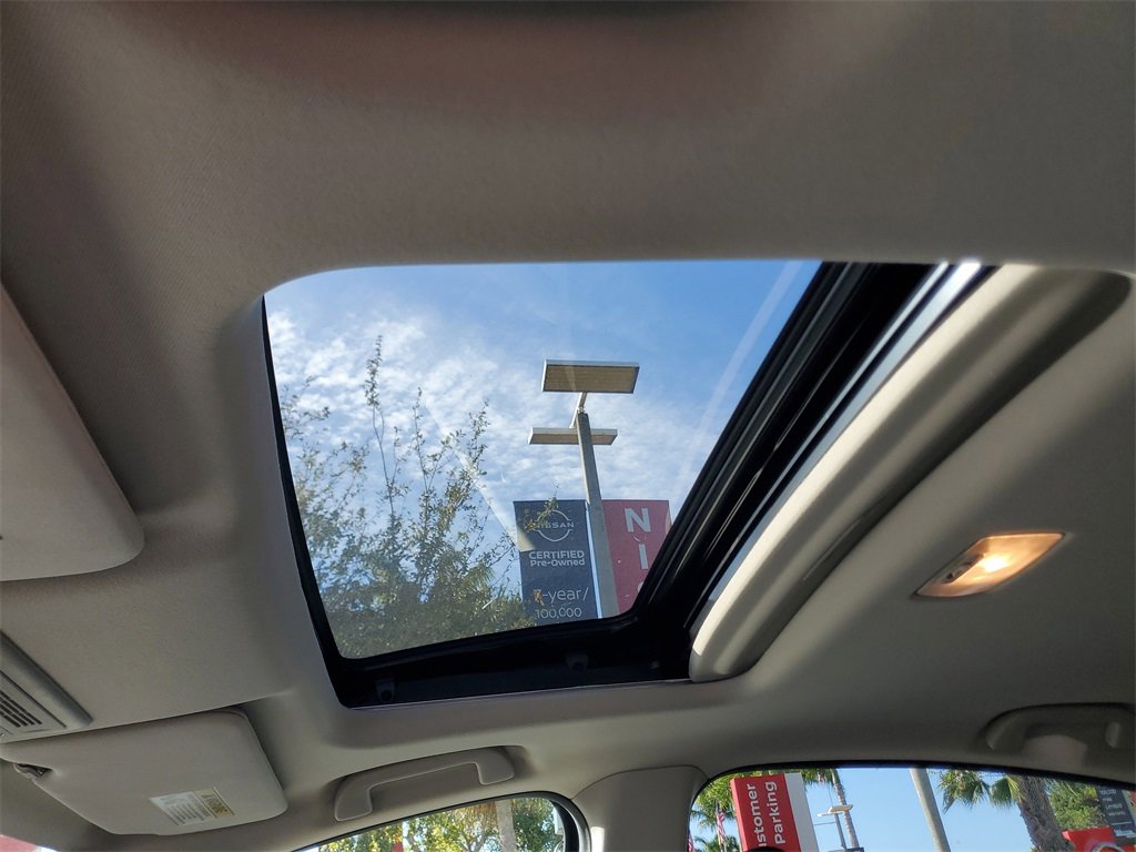 Used 2022 Honda HR-V EX image 19