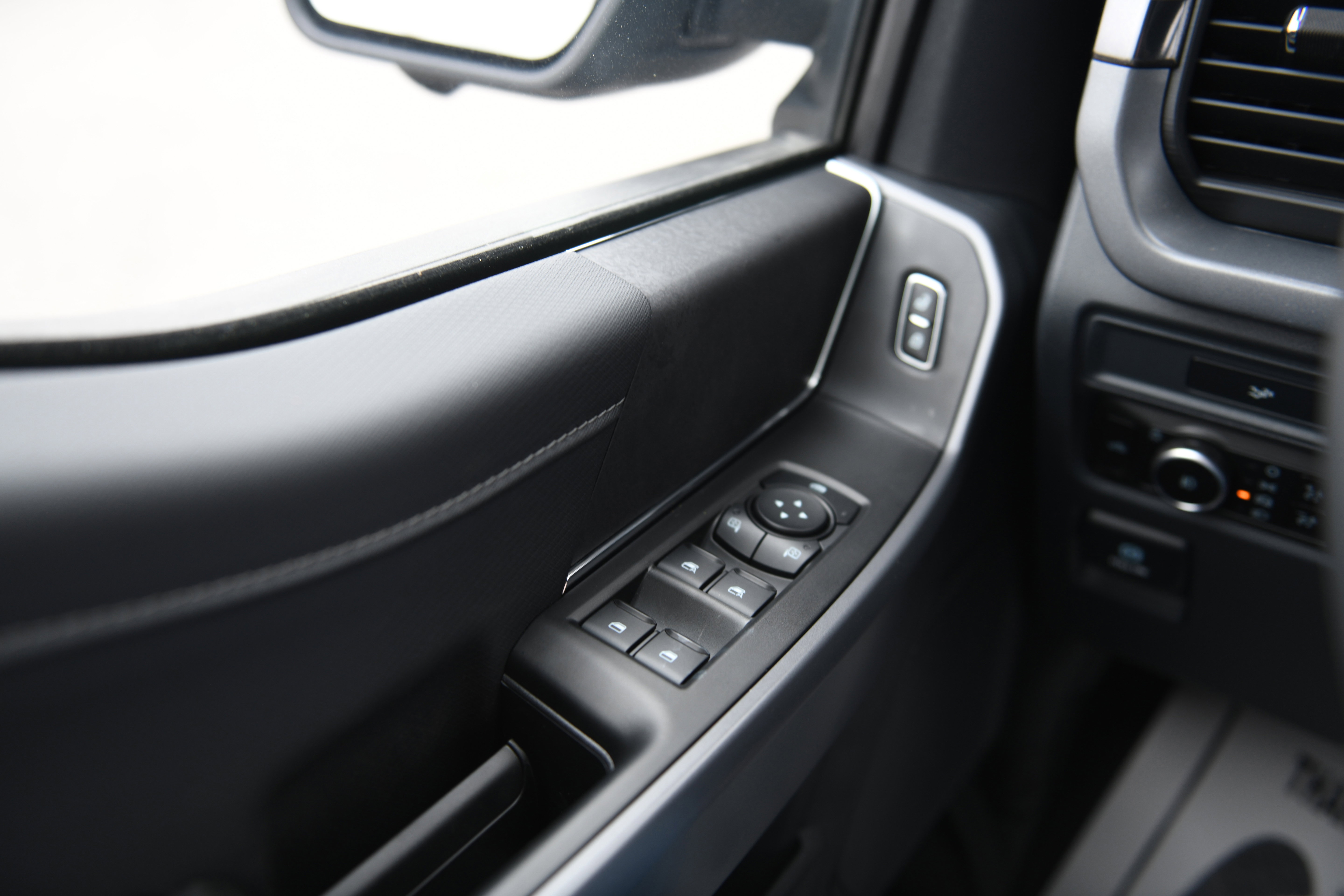 New 2026 Ford F150 XLT w/ Equipment Group 302A MID image 29