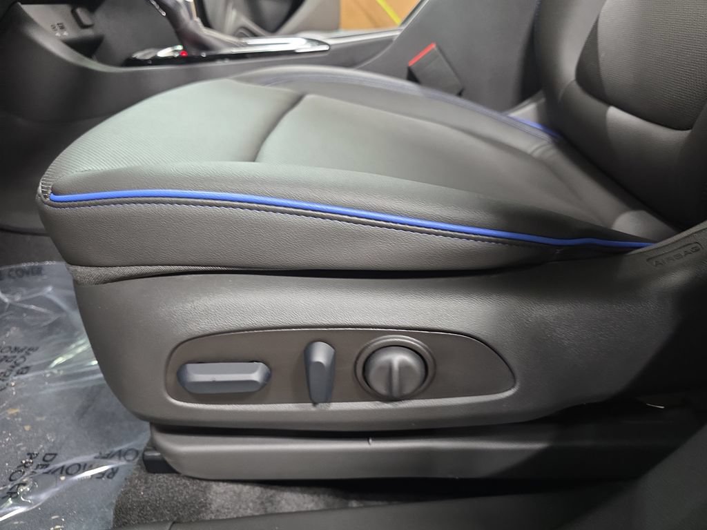 New 2026 Buick Encore GX Sport Touring w/ Comfort Package AWD/4WD image 27