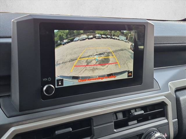 Used 2024 Toyota Tacoma TRD Off-Road AWD/4WD image 13